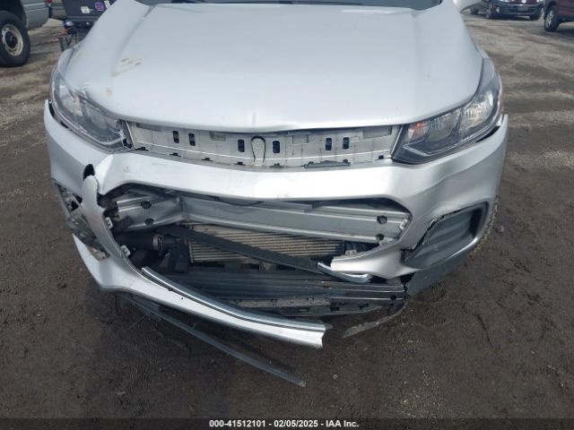 KL7CJKSB5LB028290 Chevrolet Trax Fwd Ls