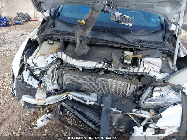 1FMCU9GX9EUE32414 Ford ESCAPE SE