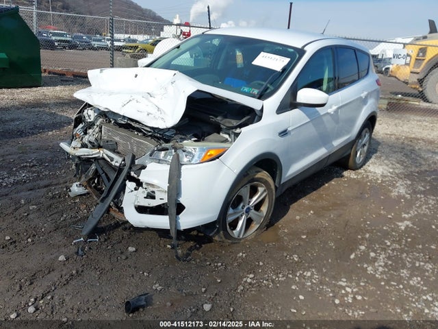 1FMCU9GX9EUE32414 Ford ESCAPE SE