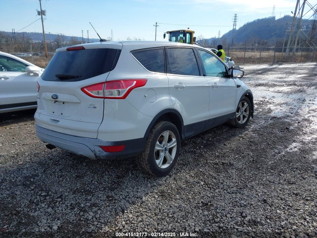 1FMCU9GX9EUE32414 Ford ESCAPE SE