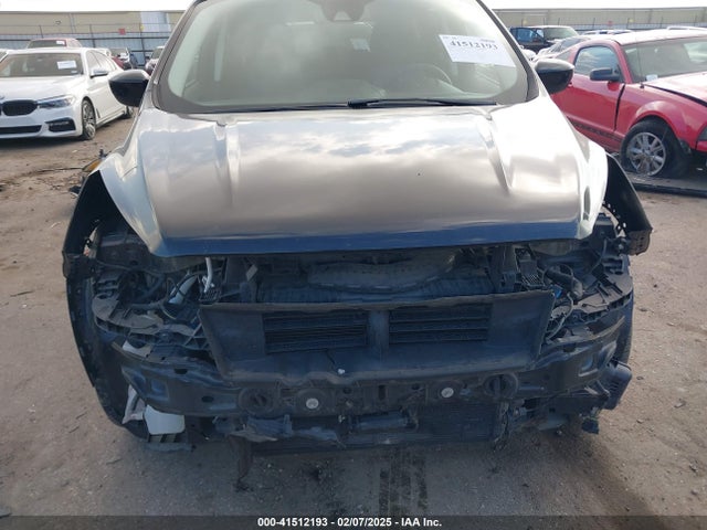 1FMCU0GD0KUB68741 Ford ESCAPE SE