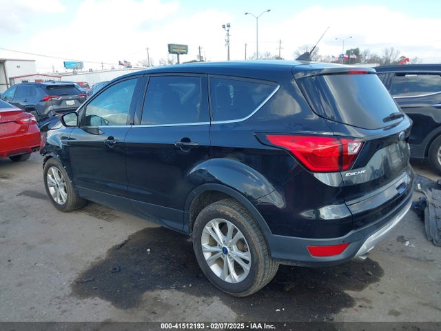 1FMCU0GD0KUB68741 Ford ESCAPE SE