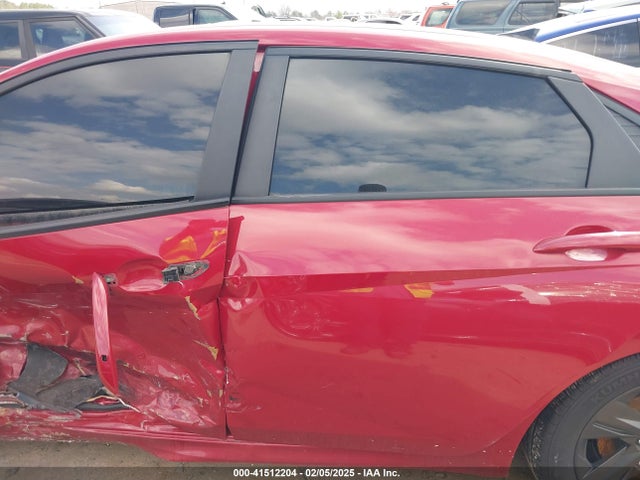 KMHLM4AG5MU137417 Hyundai ELANTRA SEL