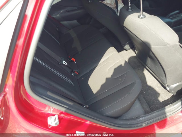 KMHLM4AG5MU137417 Hyundai ELANTRA SEL