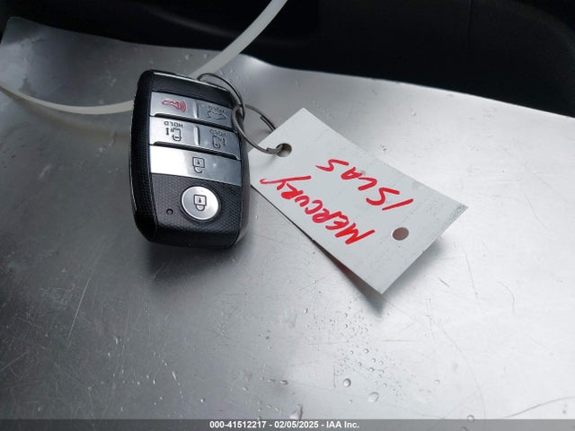 KIA SEDONA LX 2018 KNDMB5C13J6367874 Image 11