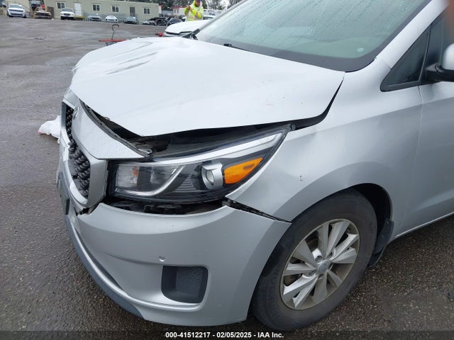 KIA SEDONA LX 2018 KNDMB5C13J6367874 Image 18