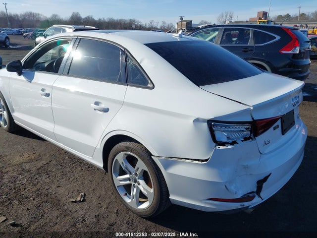 2018 AUDI A3 WAUB8GFF9J1070921 Photo 5