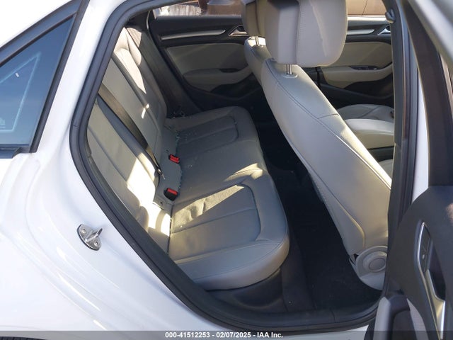 2018 AUDI A3 WAUB8GFF9J1070921 Photo 7