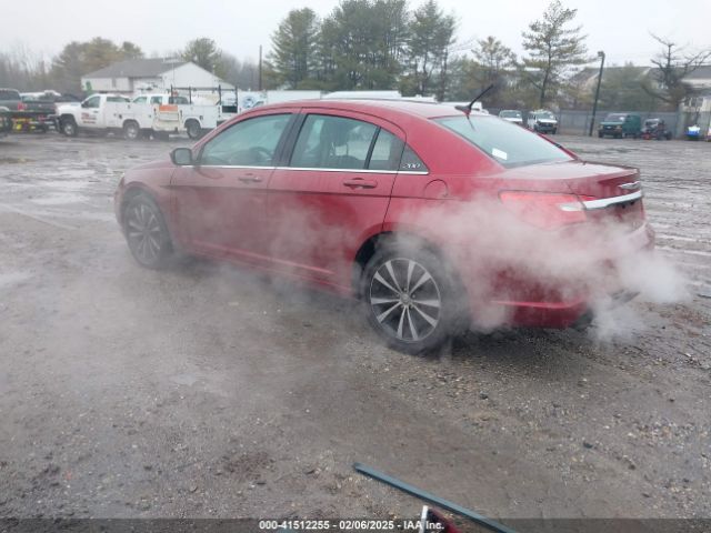 2013 CHRYSLER 200 1C3CCBBG8DN747353 Photo 2