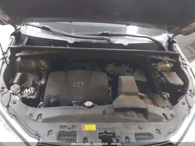 5TDKZRFHXJS270254 Toyota Highlander Xle