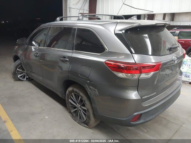 5TDKZRFHXJS270254 Toyota Highlander Xle