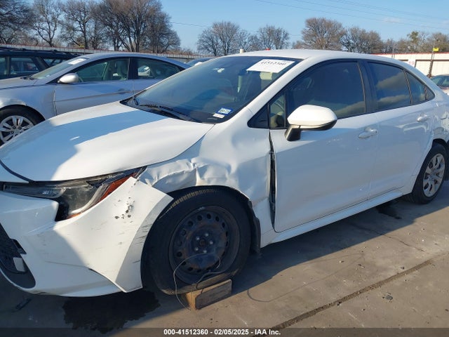JTDEPRAE3LJ080067 Toyota COROLLA LE