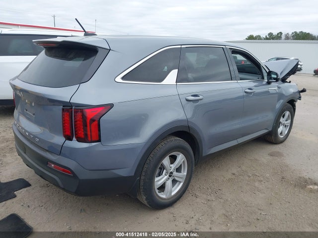 5XYRG4LC2NG117242 KIA SORENTO LX