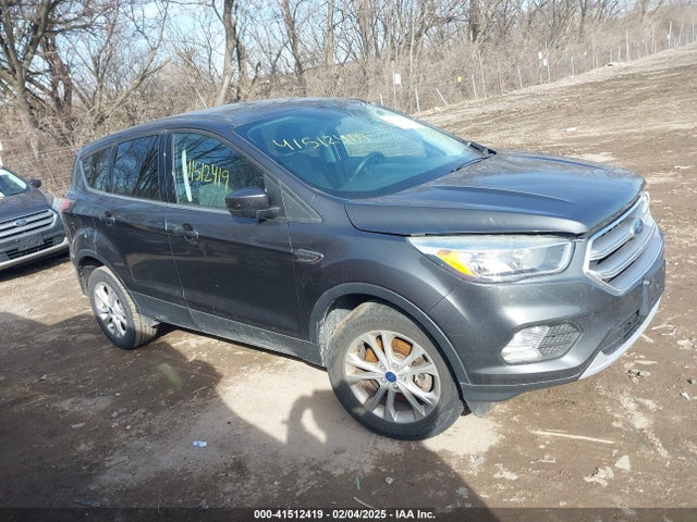 Ford ESCAPE SE 2017 1FMCU9GD8HUA90092 Image 1