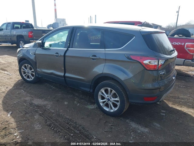Ford ESCAPE SE 2017 1FMCU9GD8HUA90092 Image 3