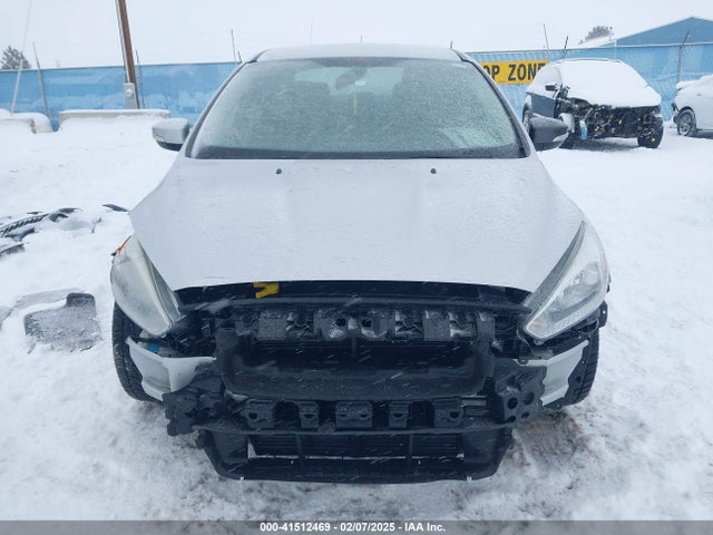 Ford FOCUS SE 2017 1FADP3F2XHL212315 Image 6