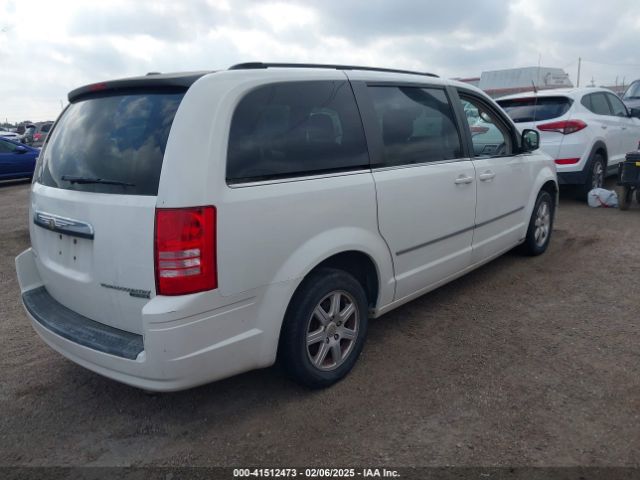 2010 CHRYSLER TOWN & COUNTRY 2A4RR5D17AR432521 Photo 3