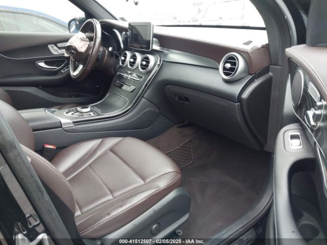 WDC0G4JB6HV006073 Mercedes-Benz GLC 300