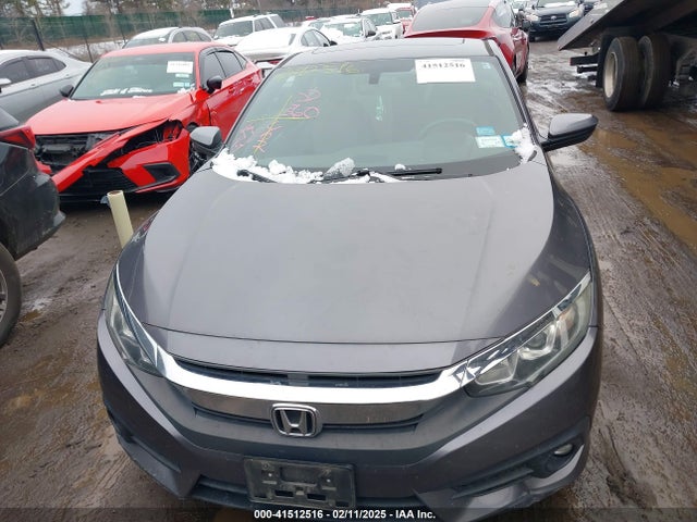 Honda Civic Ex-t 2018 2HGFC3B39JH353507 Image 12