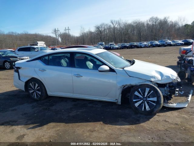 1N4BL4EWXLC182075 Nissan Altima Sl Intelligent Awd