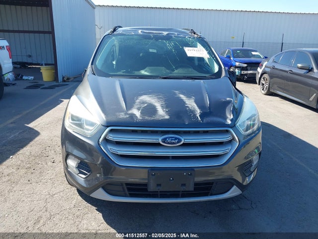1FMCU9HD2JUA67234 Ford ESCAPE SEL