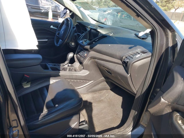 1FMCU9HD2JUA67234 Ford ESCAPE SEL