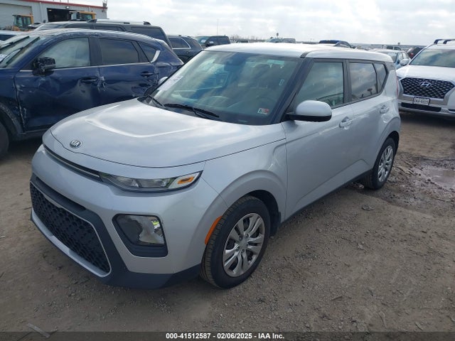 KIA SOUL LX 2020 KNDJ23AU2L7083573 Image 2