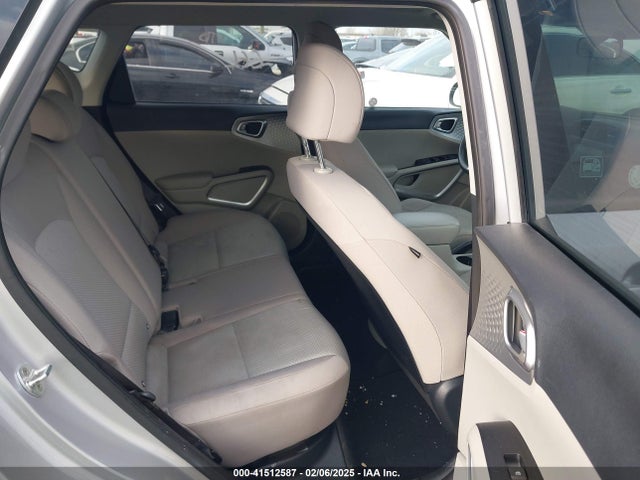 KIA SOUL LX 2020 KNDJ23AU2L7083573 Image 8