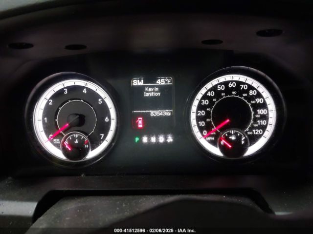 1C6RR7KG4HS507765 RAM 1500 Express  4x4 5'7 Box