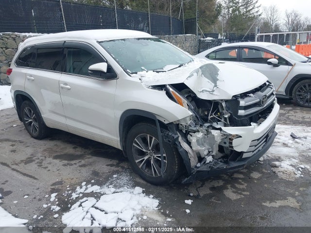 5TDBZRFH3HS456714 Toyota Highlander Le