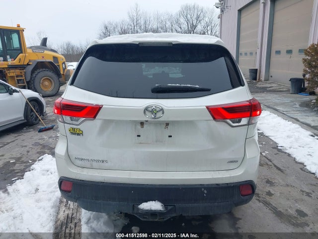 5TDBZRFH3HS456714 Toyota Highlander Le