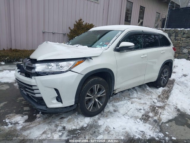 5TDBZRFH3HS456714 Toyota Highlander Le