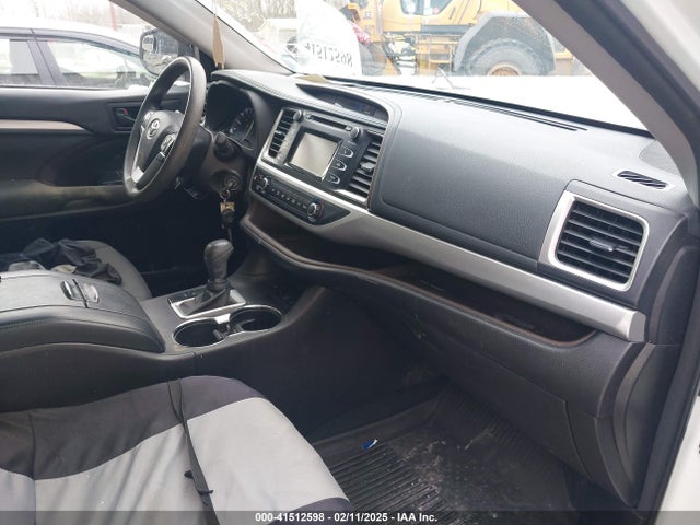 5TDBZRFH3HS456714 Toyota Highlander Le