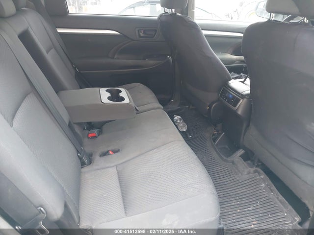 5TDBZRFH3HS456714 Toyota Highlander Le