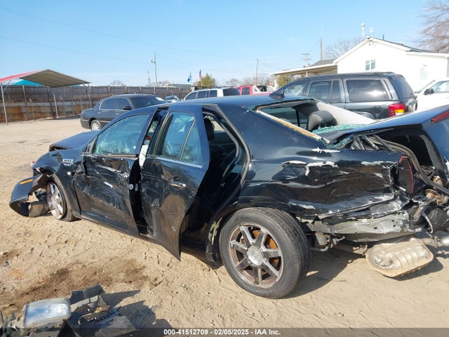 2011 CADILLAC STS 1G6DW6ED2B0157520 Photo 2