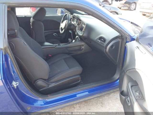 2C3CDZAG5KH668803 Dodge Challenger Sxt