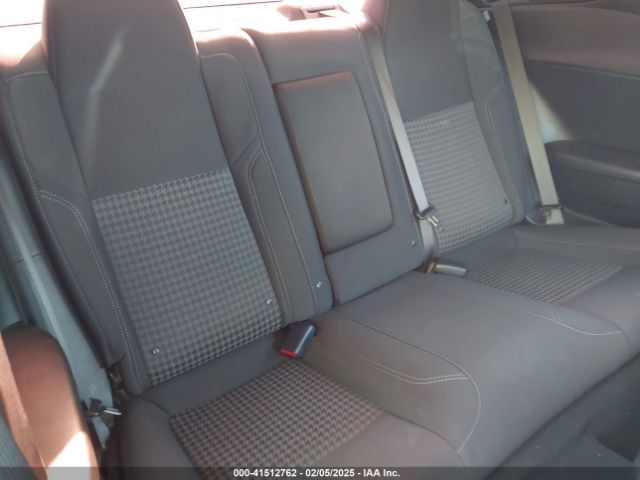 2C3CDZAG5KH668803 Dodge Challenger Sxt