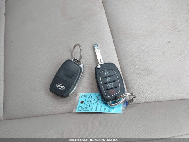 KM8J23A42JU684346 Hyundai TUCSON SE