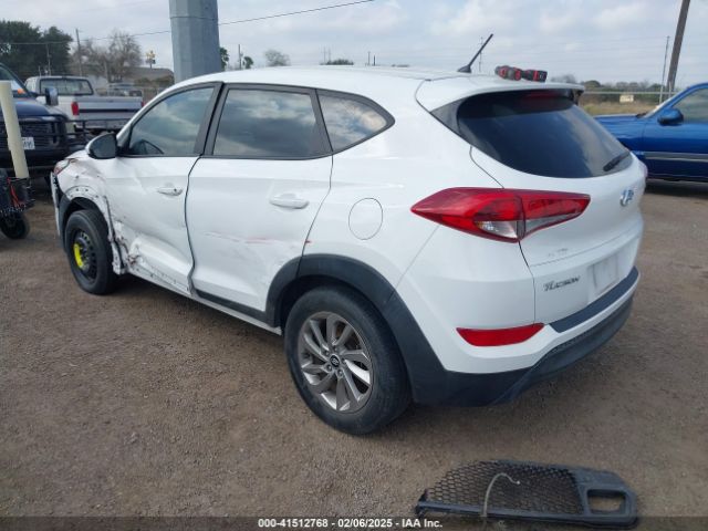 KM8J23A42JU684346 Hyundai TUCSON SE