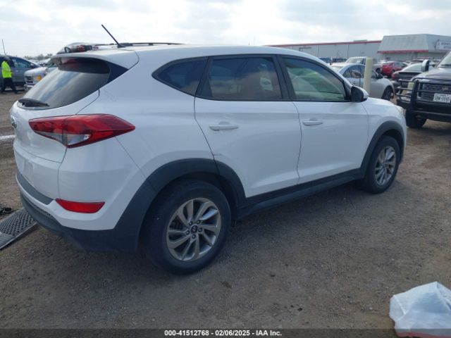KM8J23A42JU684346 Hyundai TUCSON SE