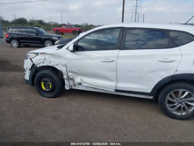 KM8J23A42JU684346 Hyundai TUCSON SE