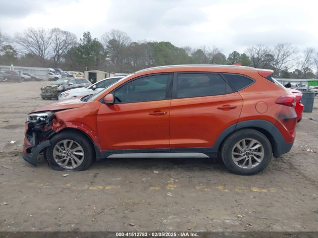 KM8J33A47HU421163 Hyundai Tucson Se Plus