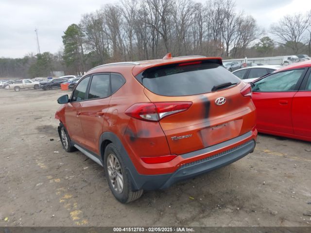 KM8J33A47HU421163 Hyundai Tucson Se Plus