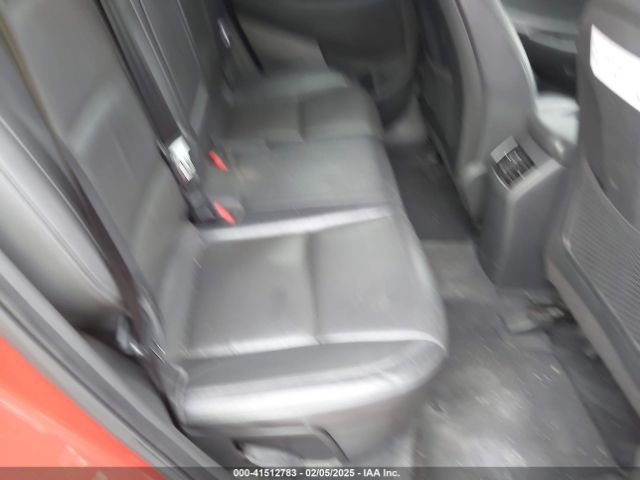 KM8J33A47HU421163 Hyundai Tucson Se Plus