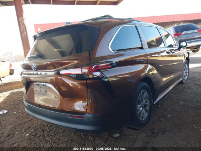 5TDYRKEC1NS096278 Toyota SIENNA XLE