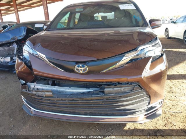 5TDYRKEC1NS096278 Toyota SIENNA XLE
