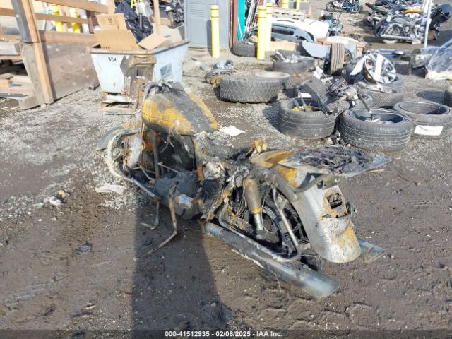 2013 HARLEY-DAVIDSON FLTRU 1HD1KGM16DB663656 Photo 2