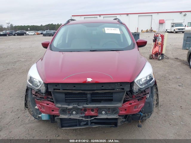 1FMCU0GD9JUD00135 Ford ESCAPE SE