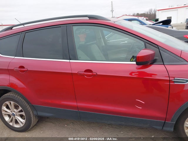 1FMCU0GD9JUD00135 Ford ESCAPE SE
