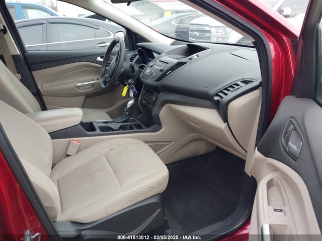 1FMCU0GD9JUD00135 Ford ESCAPE SE